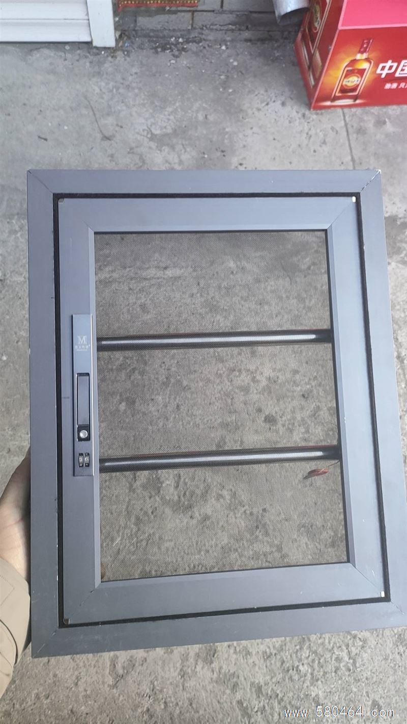 金钢网纱窗一包防盗门
